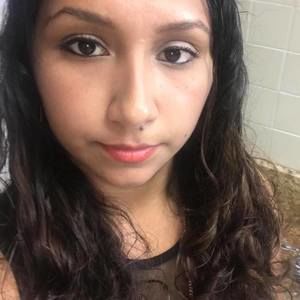 Meet your Posher, Claudia